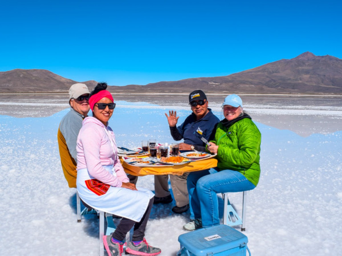 Salar de Uyuni 2-Day Expedition - Banjo Tours